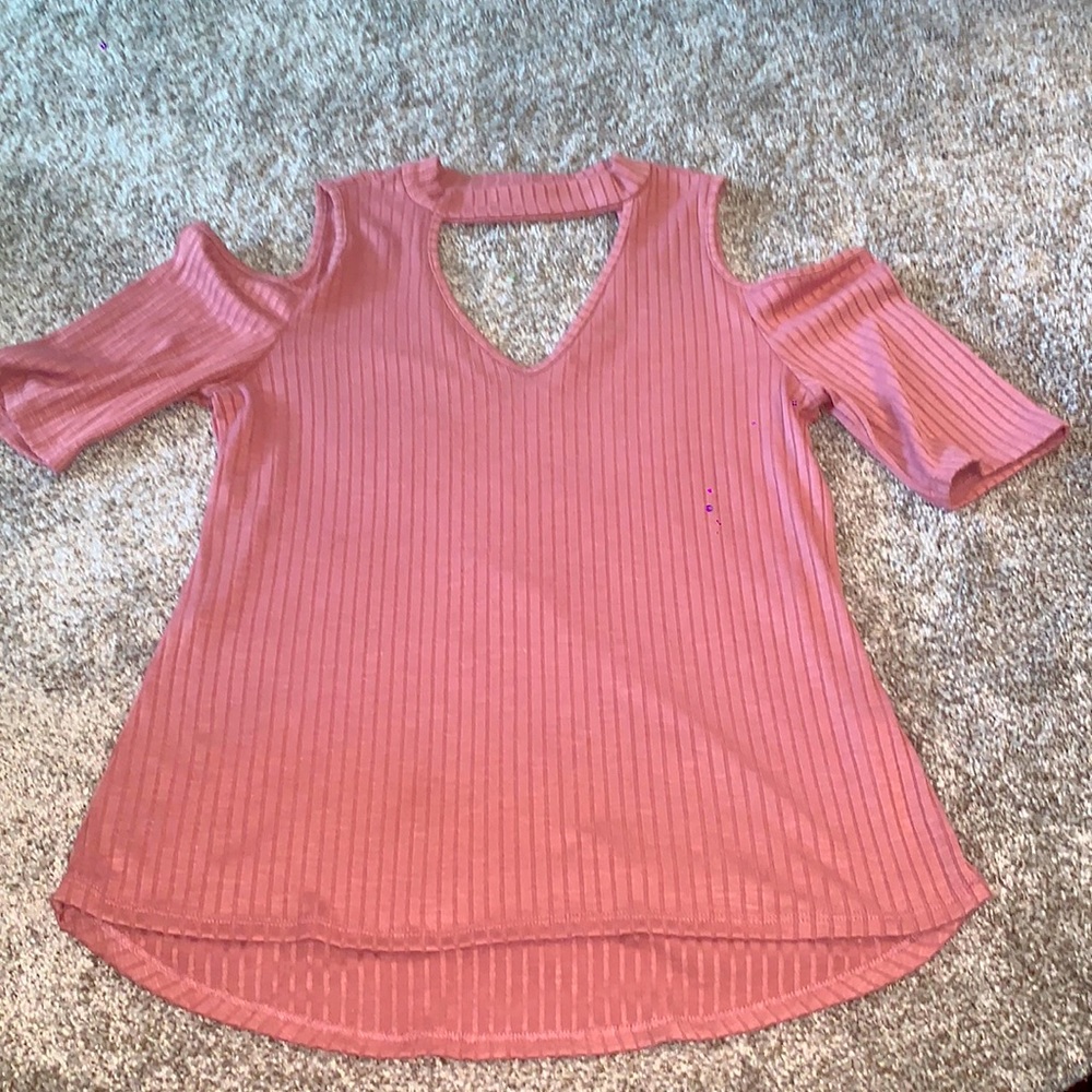 Woman’s top size(M). Rose color, shoulders cut out, short sleeve. Brand(takara)